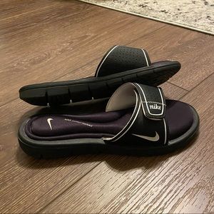 Women’s Nike Slides - Black, Size 9